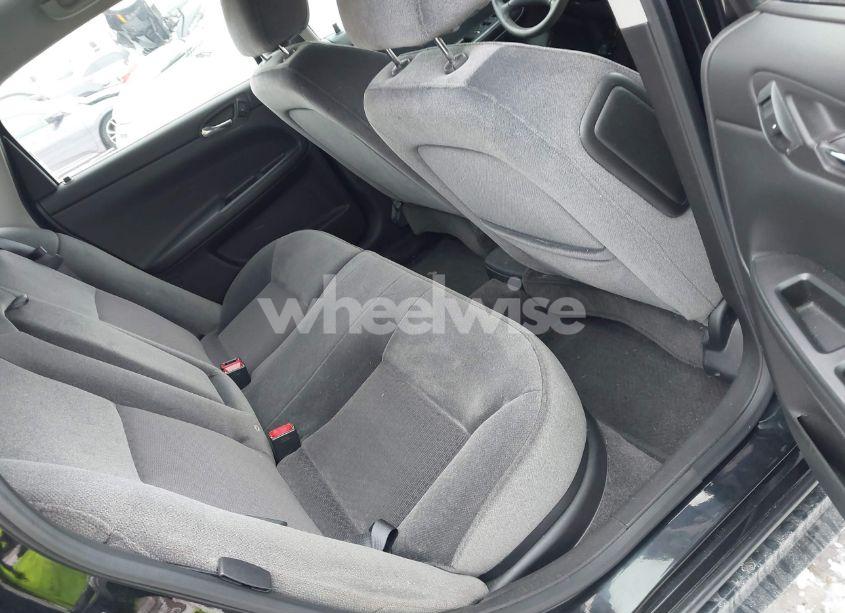 Photo 8 of 2009 Chevrolet Impala LT (VIN 2G1WT57K791232790)