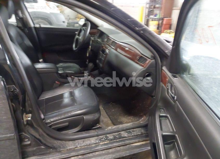 Photo 5 of 2009 Chevrolet Impala LT (VIN 2G1WT57K991125675)