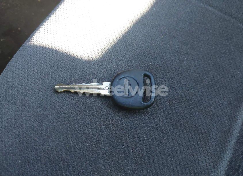 Photo 11 of 2009 Chevrolet Impala LT (VIN 2G1WT57K991152410)