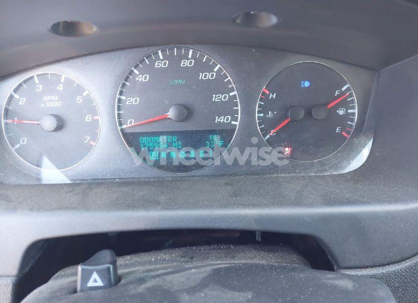 Photo 7 of 2009 Chevrolet Impala LT (VIN 2G1WT57K991152410)