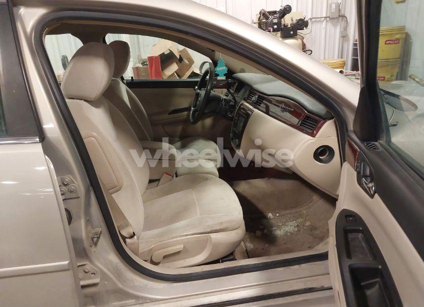 Photo 5 of 2009 Chevrolet Impala LT (VIN 2G1WT57K991164993)