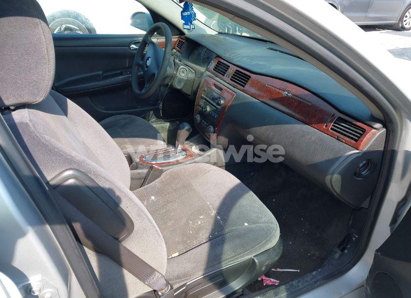 Photo 5 of 2009 Chevrolet Impala LT (VIN 2G1WT57K991185763)