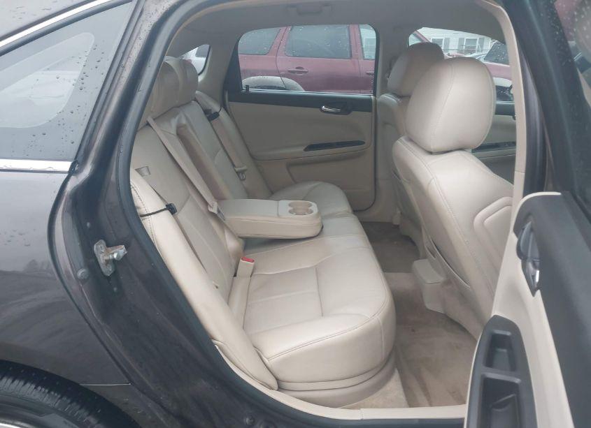 Photo 8 of 2009 Chevrolet Impala LT (VIN 2G1WT57K991241443)