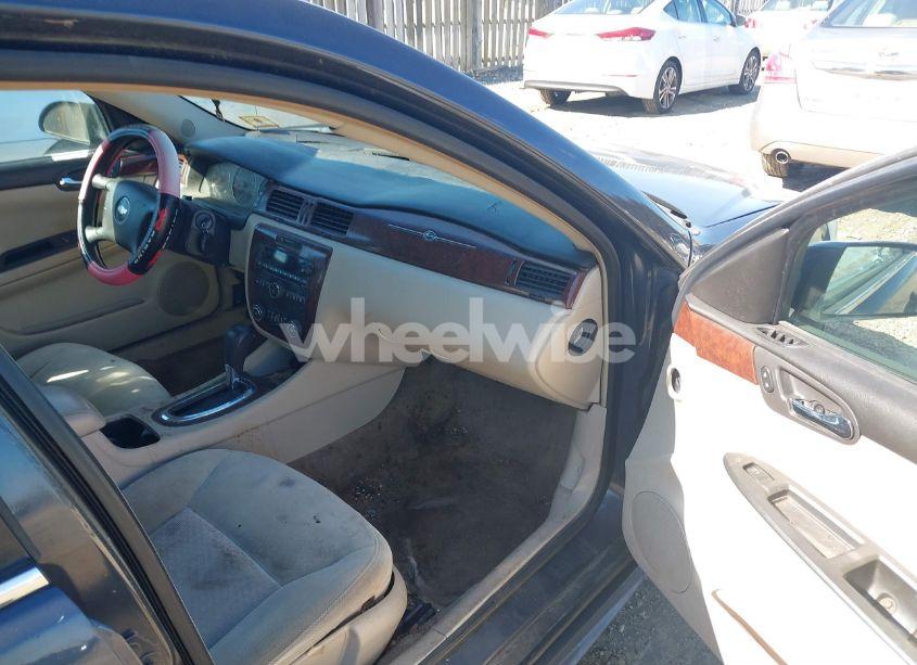 Photo 5 of 2009 Chevrolet Impala LT (VIN 2G1WT57K991279206)
