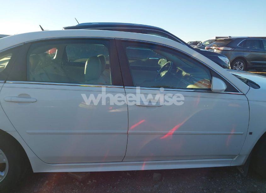 Photo 14 of 2009 Chevrolet Impala LT (VIN 2G1WT57KX91212615)