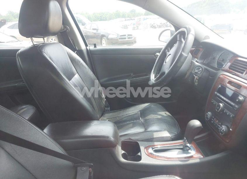 Photo 5 of 2009 Chevrolet Impala 3.5L LT (VIN 2G1WT57KX91213232)