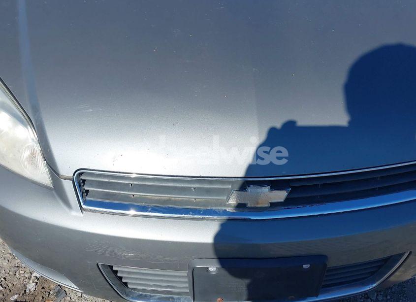 Photo 6 of 2009 Chevrolet Impala LT (VIN 2G1WT57KX91248594)
