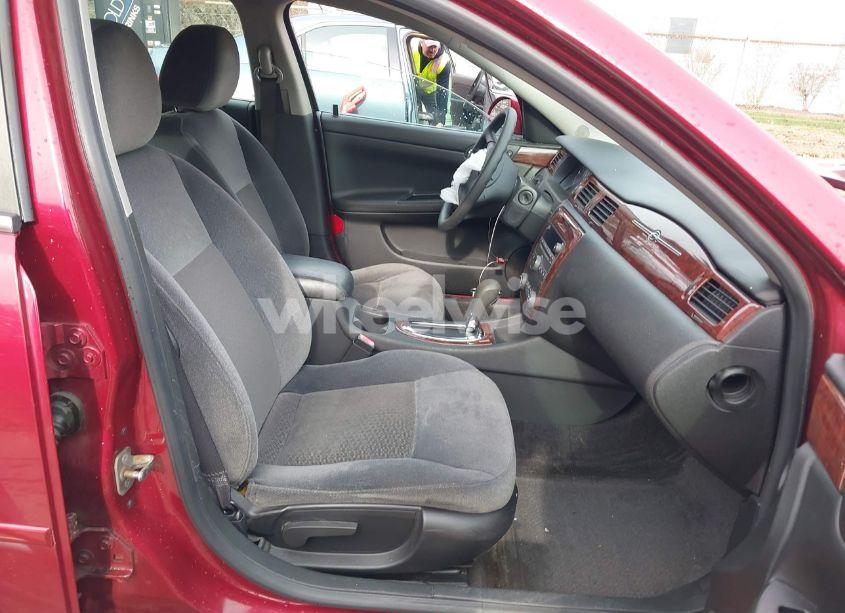 Photo 5 of 2009 Chevrolet Impala LT (VIN 2G1WT57KX91259224)