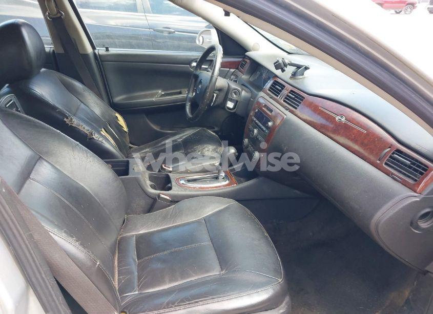 Photo 5 of 2009 Chevrolet Impala LT (VIN 2G1WT57KX91283698)