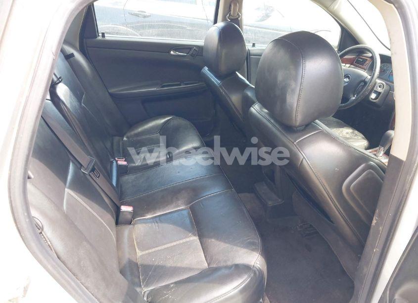 Photo 8 of 2009 Chevrolet Impala LT (VIN 2G1WT57KX91283698)