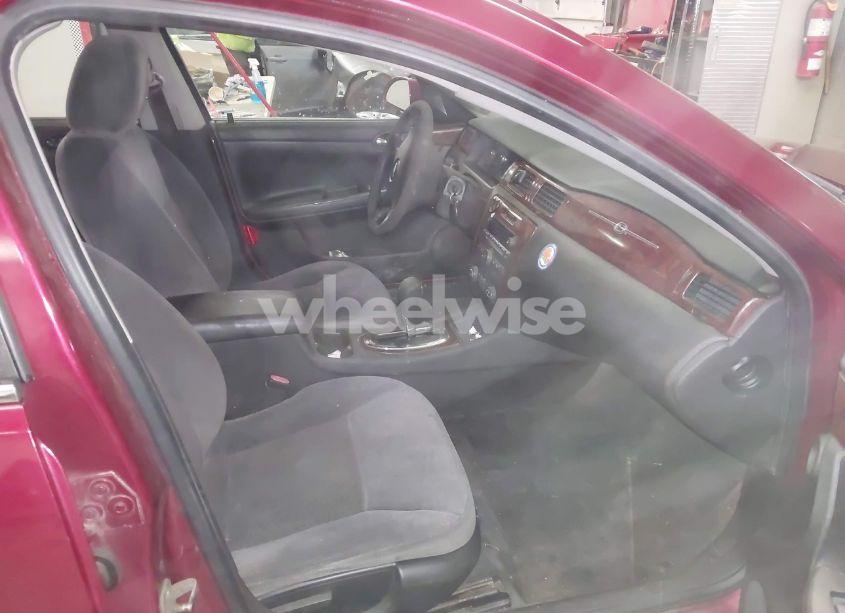 Photo 5 of 2009 Chevrolet Impala LT (VIN 2G1WT57N091216621)