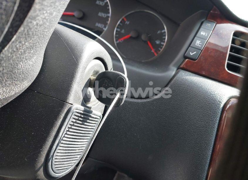 Photo 11 of 2009 Chevrolet Impala LT (VIN 2G1WT57N291167101)