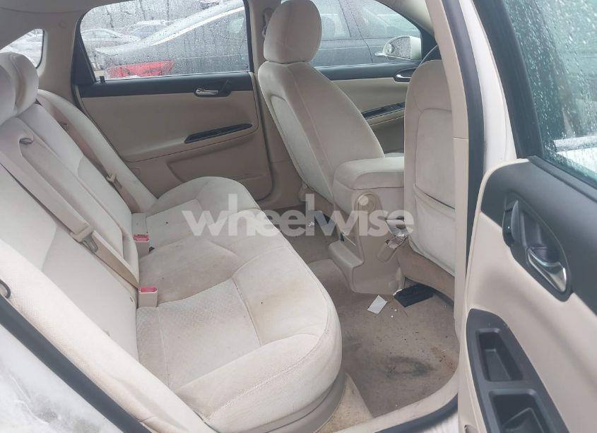 Photo 8 of 2009 Chevrolet Impala LT (VIN 2G1WT57N291224333)