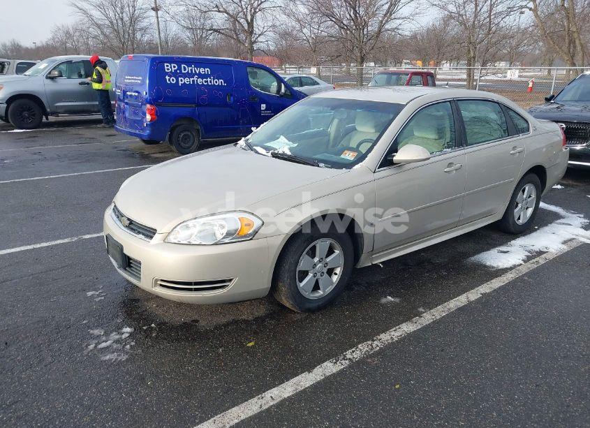 Photo 2 of 2009 Chevrolet Impala LT (VIN 2G1WT57N391137217)