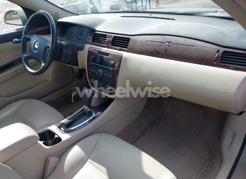 Photo 5 of 2009 Chevrolet Impala LT (VIN 2G1WT57N391325347)