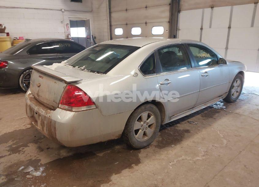 Photo 4 of 2009 Chevrolet Impala LT (VIN 2G1WT57N491172607)