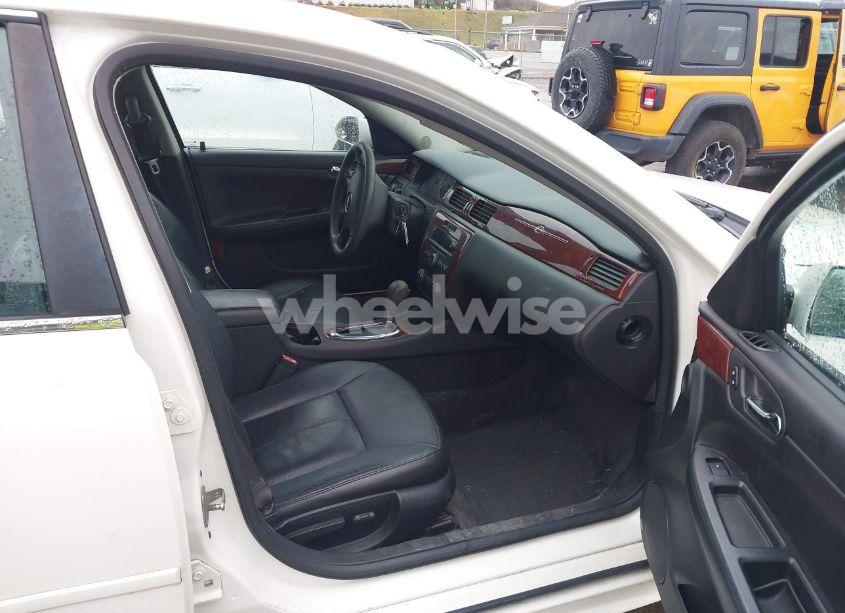 Photo 5 of 2009 Chevrolet Impala LT (VIN 2G1WT57N491193439)