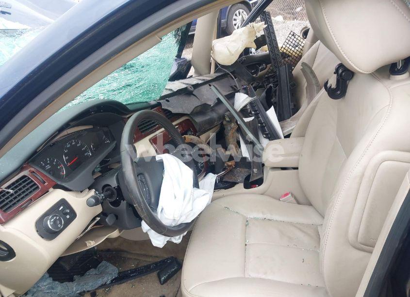 Photo 5 of 2009 Chevrolet Impala LT (VIN 2G1WT57N591117180)