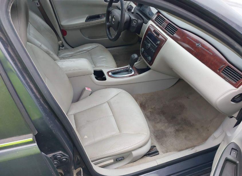 Photo 5 of 2009 Chevrolet Impala LT (VIN 2G1WT57N591169487)