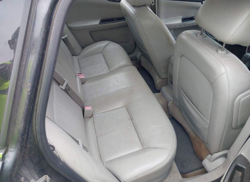 Photo 8 of 2009 Chevrolet Impala LT (VIN 2G1WT57N591169487)