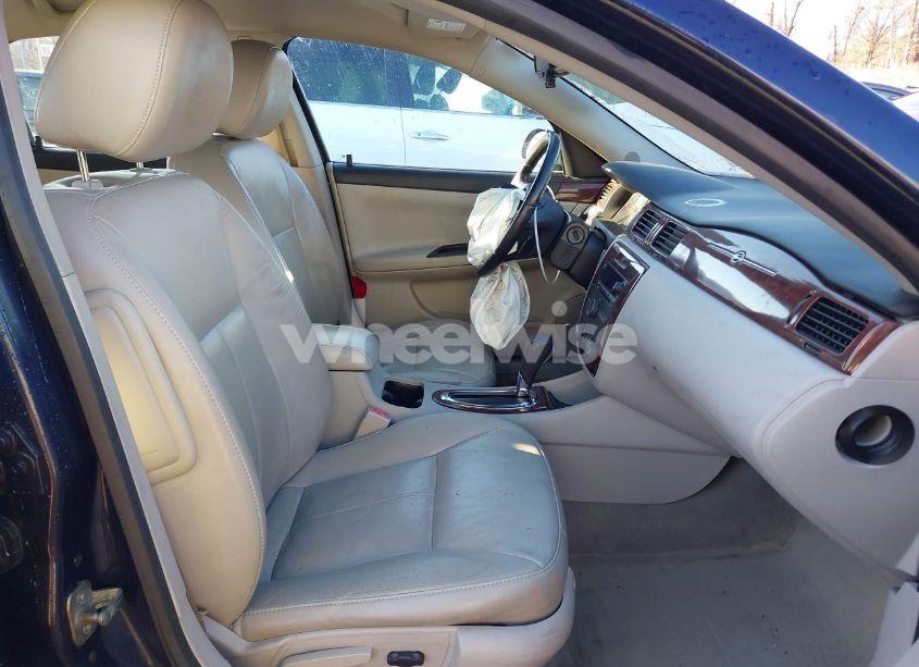 Photo 5 of 2009 Chevrolet Impala LT (VIN 2G1WT57N591178576)
