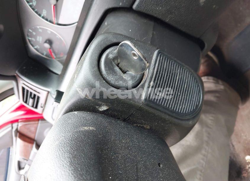 Photo 11 of 2009 Chevrolet Impala LT (VIN 2G1WT57N591327116)