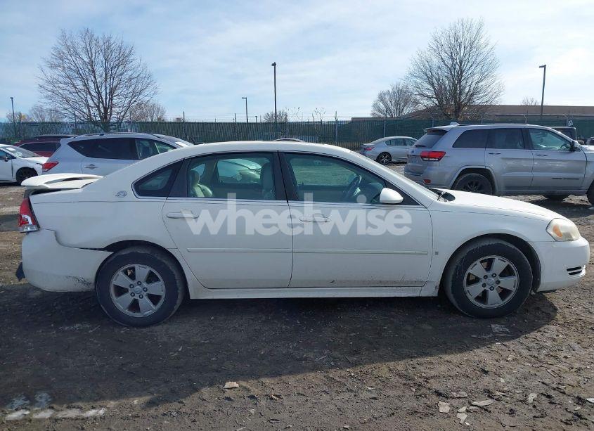 Photo 12 of 2009 Chevrolet Impala LT (VIN 2G1WT57N791212713)