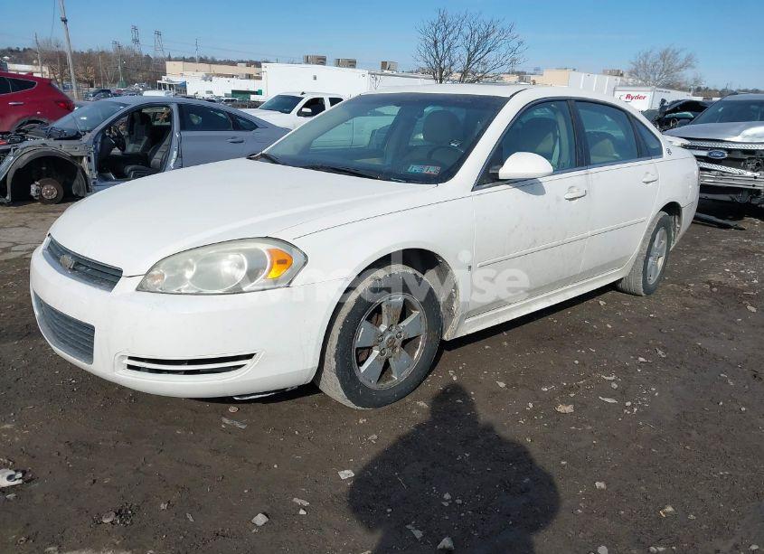 Photo 2 of 2009 Chevrolet Impala LT (VIN 2G1WT57N791212713)
