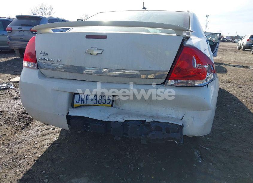 Photo 6 of 2009 Chevrolet Impala LT (VIN 2G1WT57N791212713)