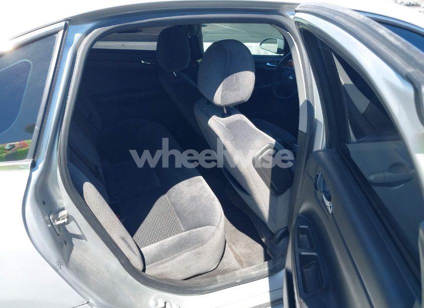 Photo 8 of 2009 Chevrolet Impala LT (VIN 2G1WT57N891262925)