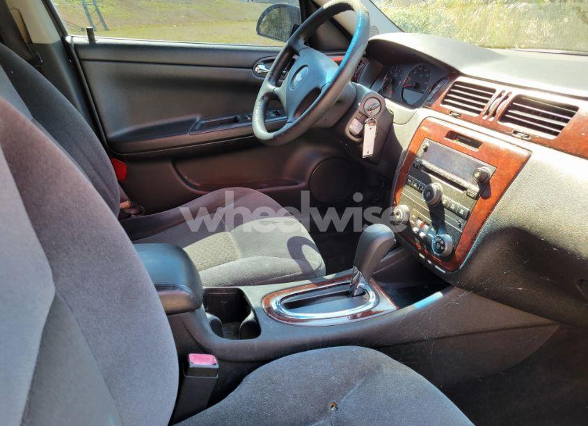 Photo 5 of 2009 Chevrolet Impala LT (VIN 2G1WT57N991222935)