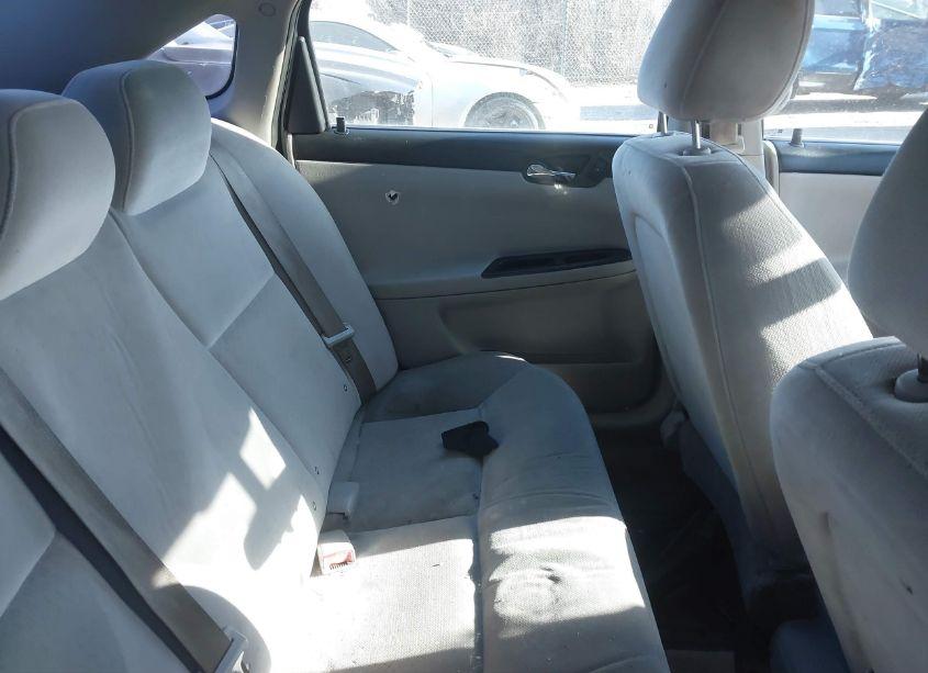 Photo 8 of 2009 Chevrolet Impala LT (VIN 2G1WT57N991324784)