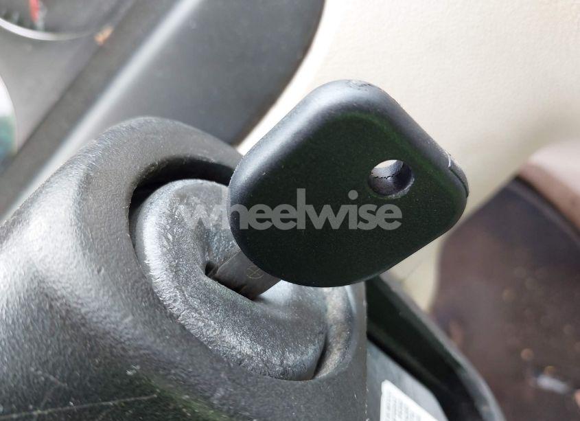 Photo 11 of 2009 Chevrolet Impala LT (VIN 2G1WT57NX91160316)