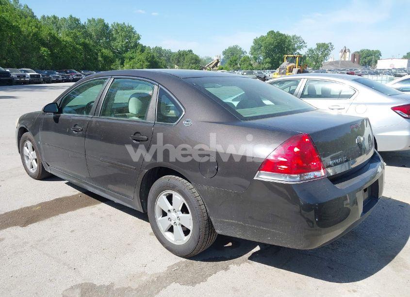 Photo 3 of 2009 Chevrolet Impala LT (VIN 2G1WT57NX91160316)