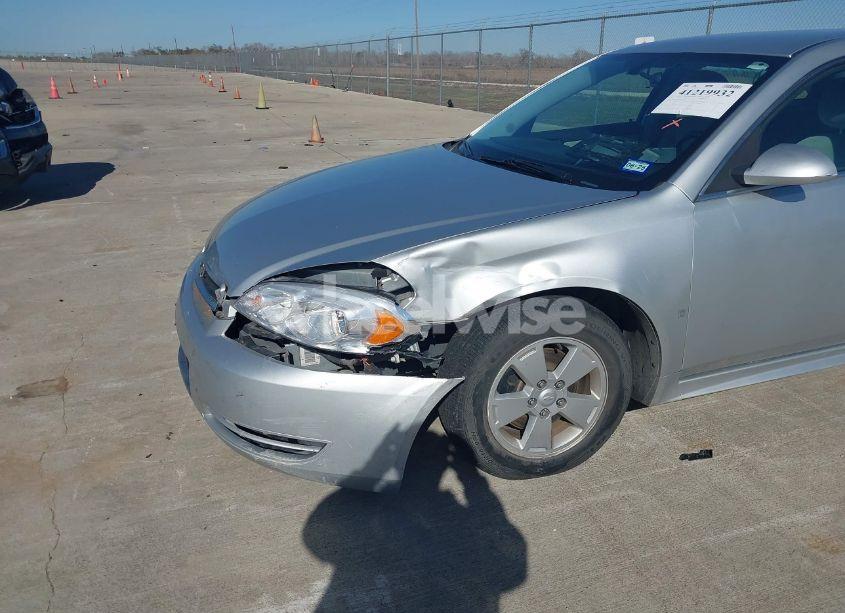 Photo 6 of 2009 Chevrolet Impala LT (VIN 2G1WT57NX91261663)