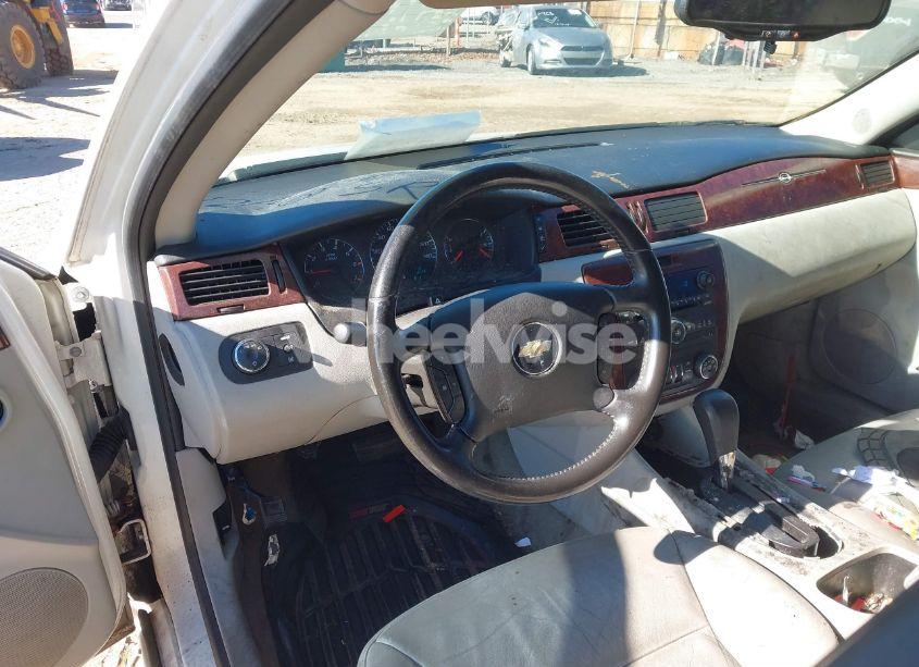 Photo 13 of 2008 Chevrolet Impala LT (VIN 2G1WT58K789137970)