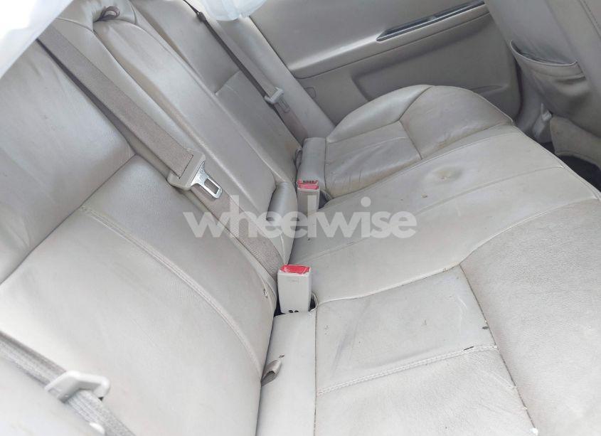 Photo 8 of 2009 Chevrolet Impala LTZ (VIN 2G1WU57M291211070)