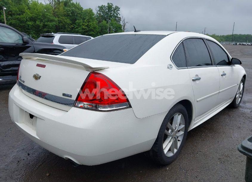 Photo 4 of 2009 Chevrolet Impala LTZ (VIN 2G1WU57M291235109)