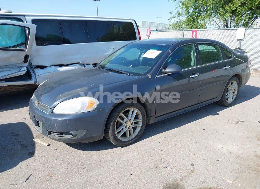 Photo 2 of 2009 Chevrolet Impala LTZ (VIN 2G1WU57M291300377)