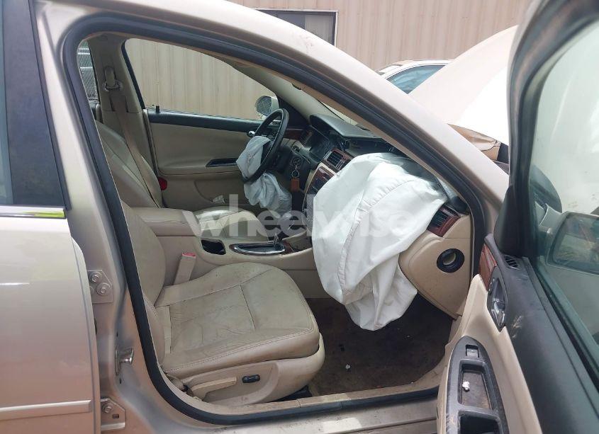 Photo 5 of 2009 Chevrolet Impala LTZ (VIN 2G1WU57M491236455)