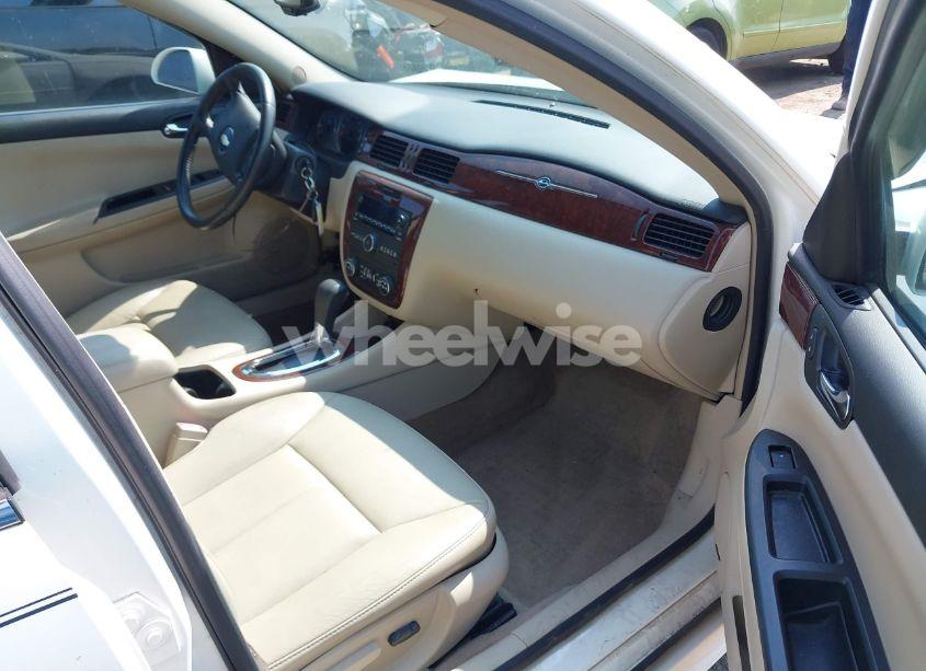 Photo 5 of 2009 Chevrolet Impala LTZ (VIN 2G1WU57M591242071)