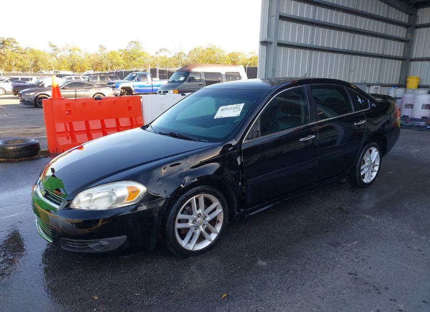 Photo 2 of 2009 Chevrolet Impala LTZ (VIN 2G1WU57M691148474)