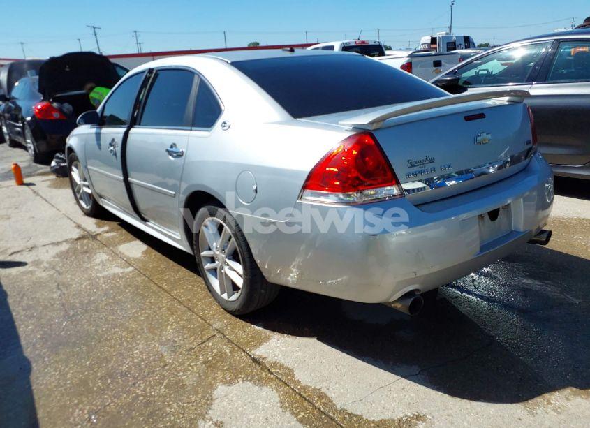 Photo 3 of 2009 Chevrolet Impala LTZ (VIN 2G1WU57M691213386)