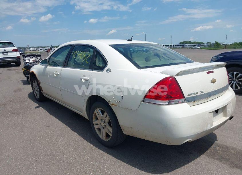 Photo 3 of 2006 Chevrolet Impala LTZ (VIN 2G1WU581469317280)