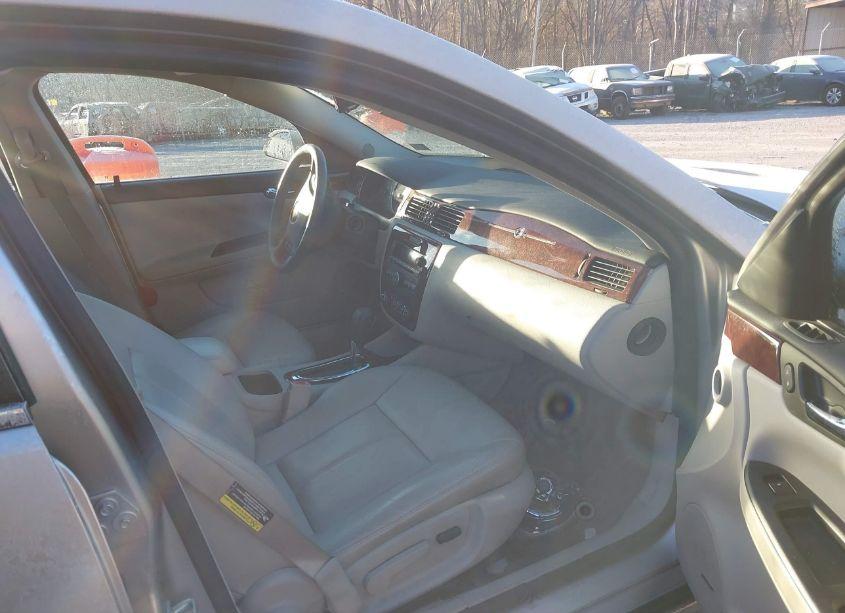 Photo 5 of 2006 Chevrolet Impala LTZ (VIN 2G1WU581X69242634)