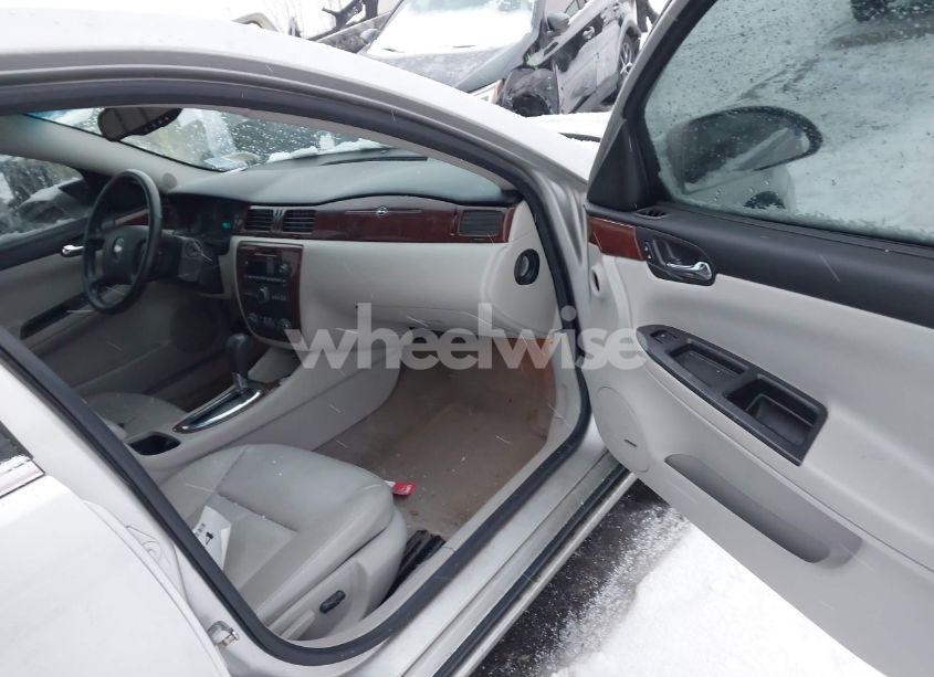 Photo 5 of 2008 Chevrolet Impala LTZ (VIN 2G1WU583089287893)