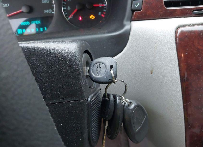 Photo 11 of 2008 Chevrolet Impala LTZ (VIN 2G1WU583189282847)