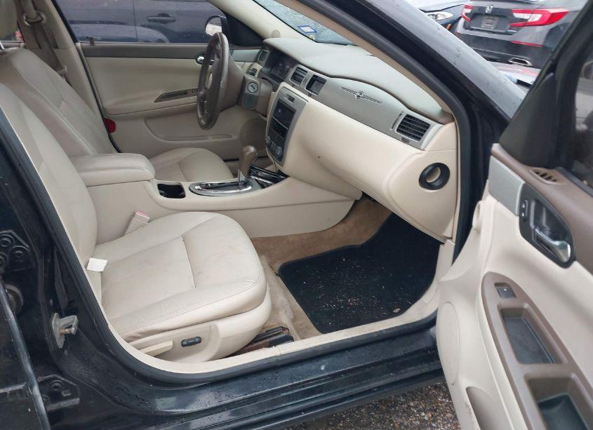 Photo 5 of 2008 Chevrolet Impala LTZ (VIN 2G1WU583281325624)