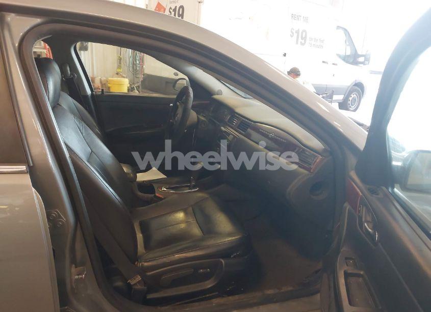 Photo 5 of 2008 Chevrolet Impala LTZ (VIN 2G1WU583289151975)