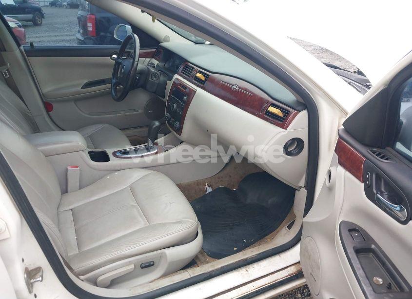 Photo 5 of 2008 Chevrolet Impala LTZ (VIN 2G1WU583389161950)